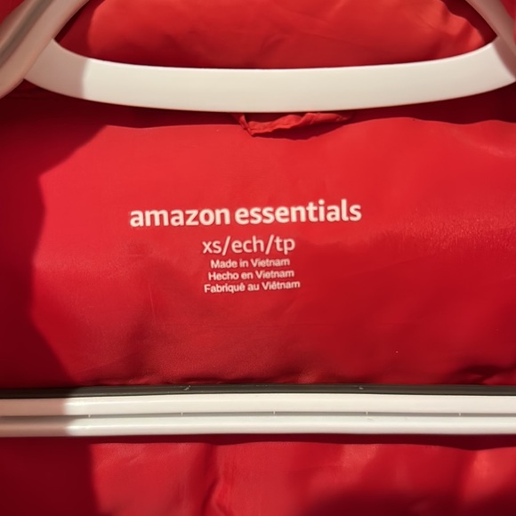 Orange puffer vest - Picture 2 of 5